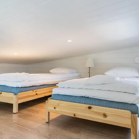 Villa Merikruunu Taehdistoehuvila Otava 15