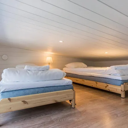 Merikruunu Taehdistoehuvila Otava 15 * Dragsfjärd